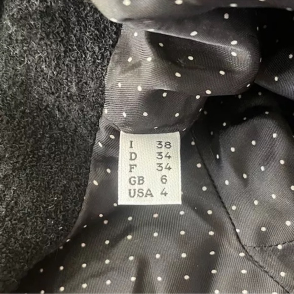 Moschino Cheap and Chic Y2K Black Wool Blazer Ruffle Collar Statement Jacket - Picture 6 of 7